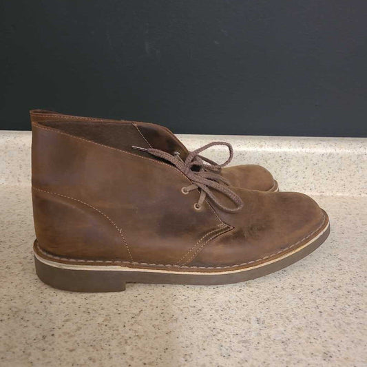 CLARKS - BROWN LEATHER BOOTS