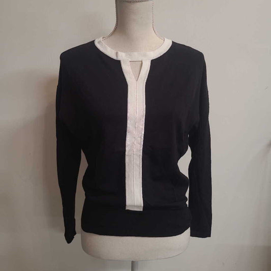 LAURA - B/W L/S TOP
