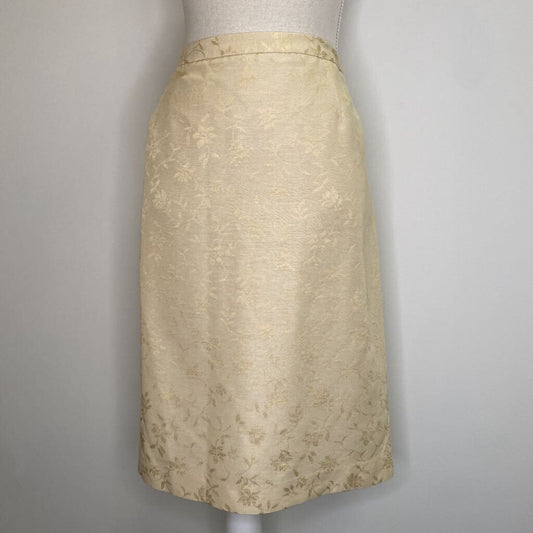 JONES BASIC - PASTEL YELLOW MIDI SKIRT W/ FLORAL DESIGN