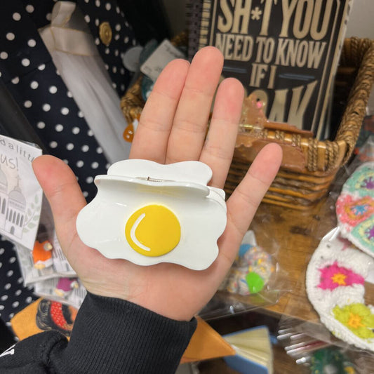 HAIR CLIP - EGG
