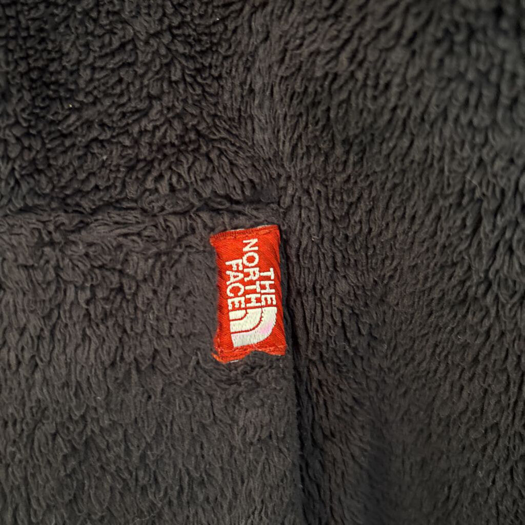 FLEECE QUARTER-ZIP