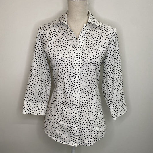 FOXCROFT - B/W POLKA DOT BUTTON-UP TOP
