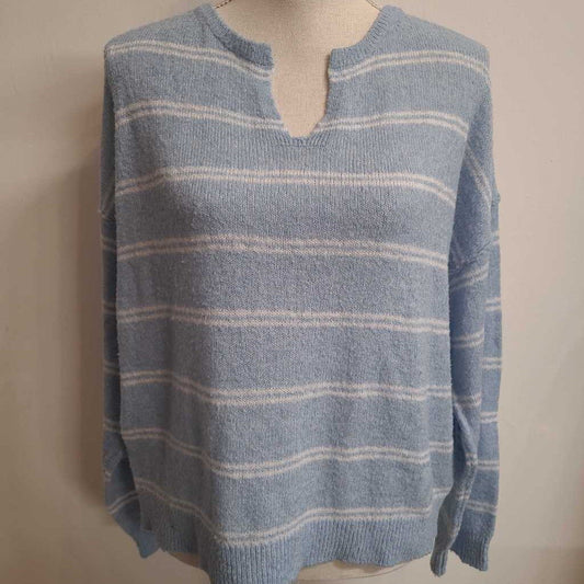 BLUE & WHITE STRIPED SWEATER
