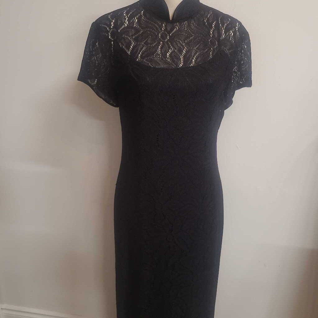 MAXI BLACK LACE DRESS WITH MANDARIN COLLAR