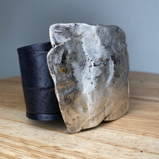 SQUARE SILVER BLACK LEATHER BRACELET