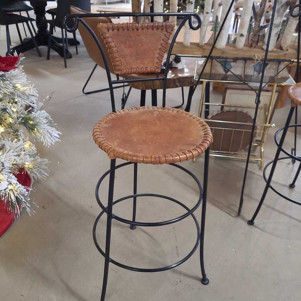 LEATHER SEAT BAR STOOL