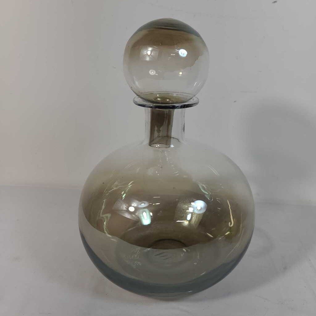 AMBER GLASS VASE W/STOPPER
