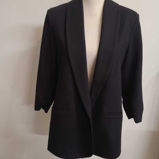 BLACK BLAZER