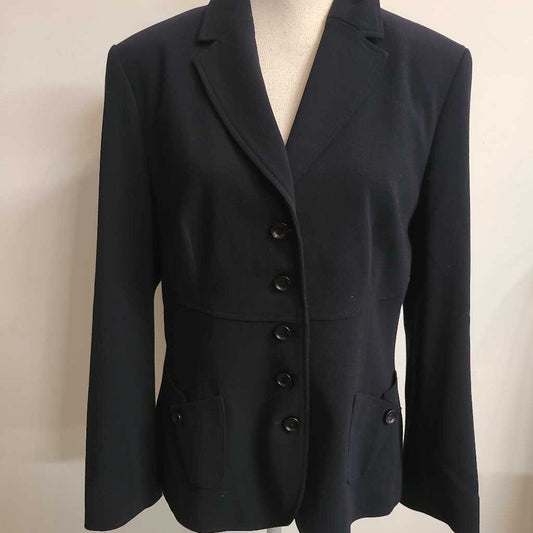 BLACK BUTTON FRONT BLAZER