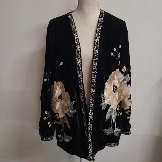 BLACK VELVET CROPPED JACKET