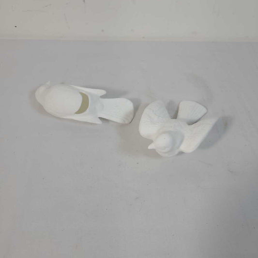 WHITE CERAMIC BIRD PLANT SITTER