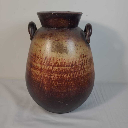 CERAMIC VASE