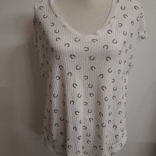 WHITE WAFFLE VNECK TSHIRT