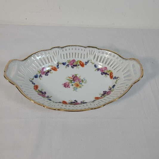 DRESDEN RETICULATED OVAL SERVING DISH