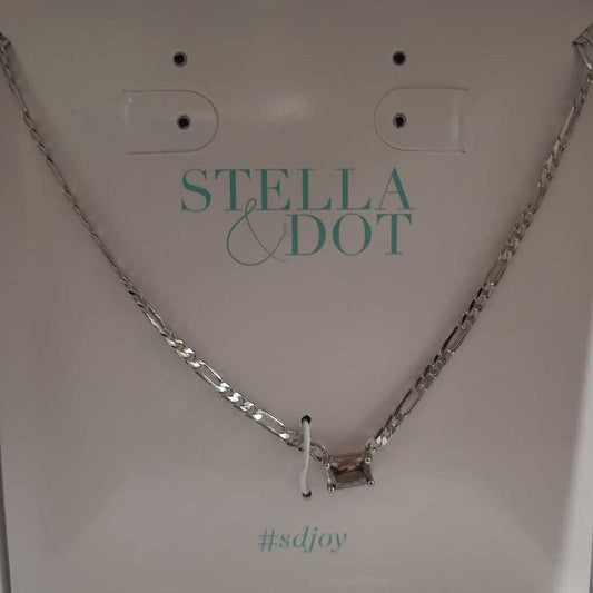 SILVER NECKLACE WITH SINGLE STONE