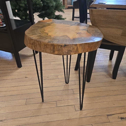 NEWLY MADE PIN LEG END TABLE