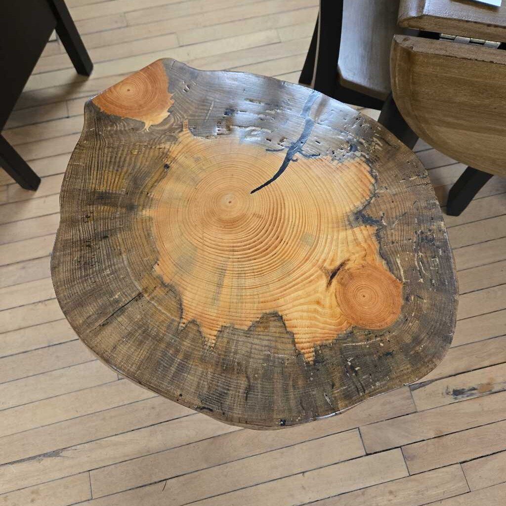 NEWLY MADE PIN LEG END TABLE