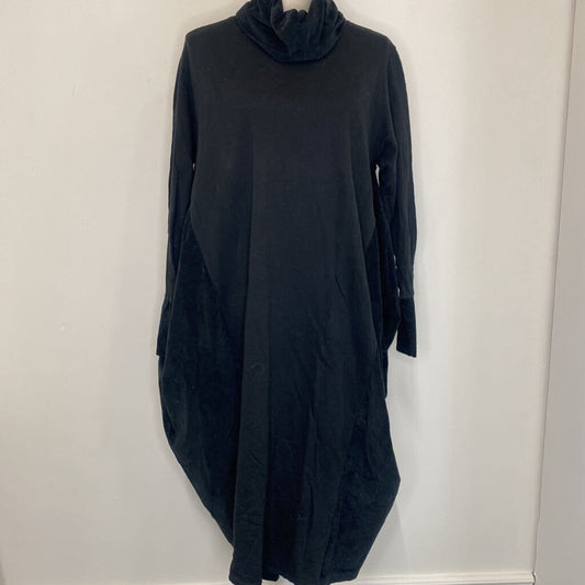 BLACK OVERSIZE TUNIC DRESS