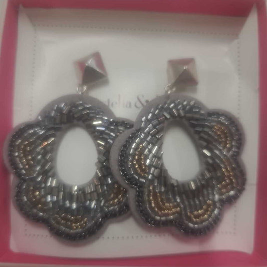 STELLA & DOT - DOVE STATEMENT EARRINGS