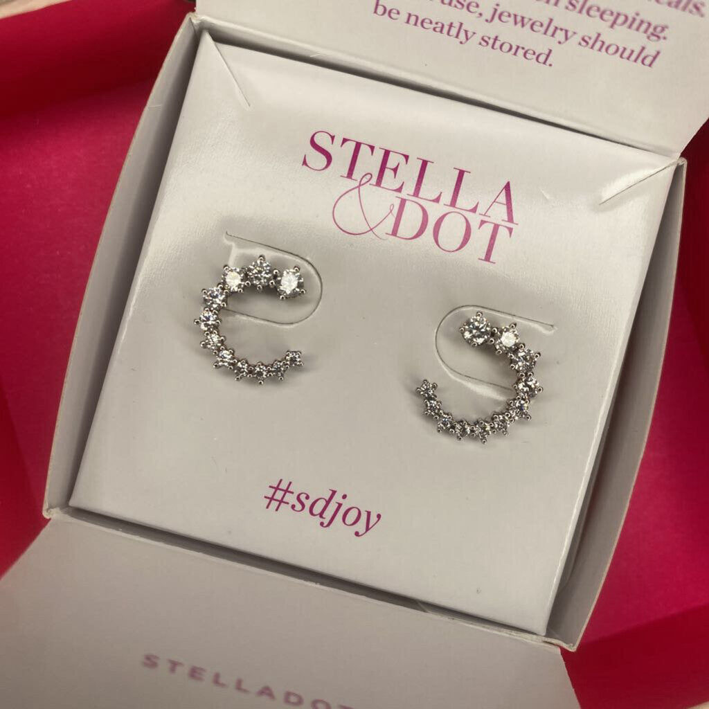 STELLA & DOT - ULANI DROP HUGGIE EARRINGS