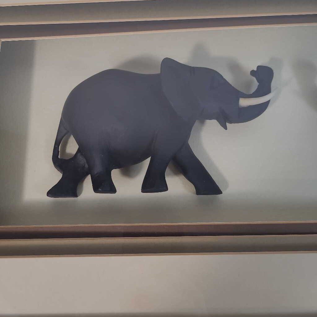 ELEPHANT SHADOW BOX