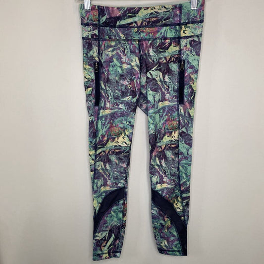 LULULEMON - MULTI-COLOUR DESIGNED CAPRI LEGGINGS