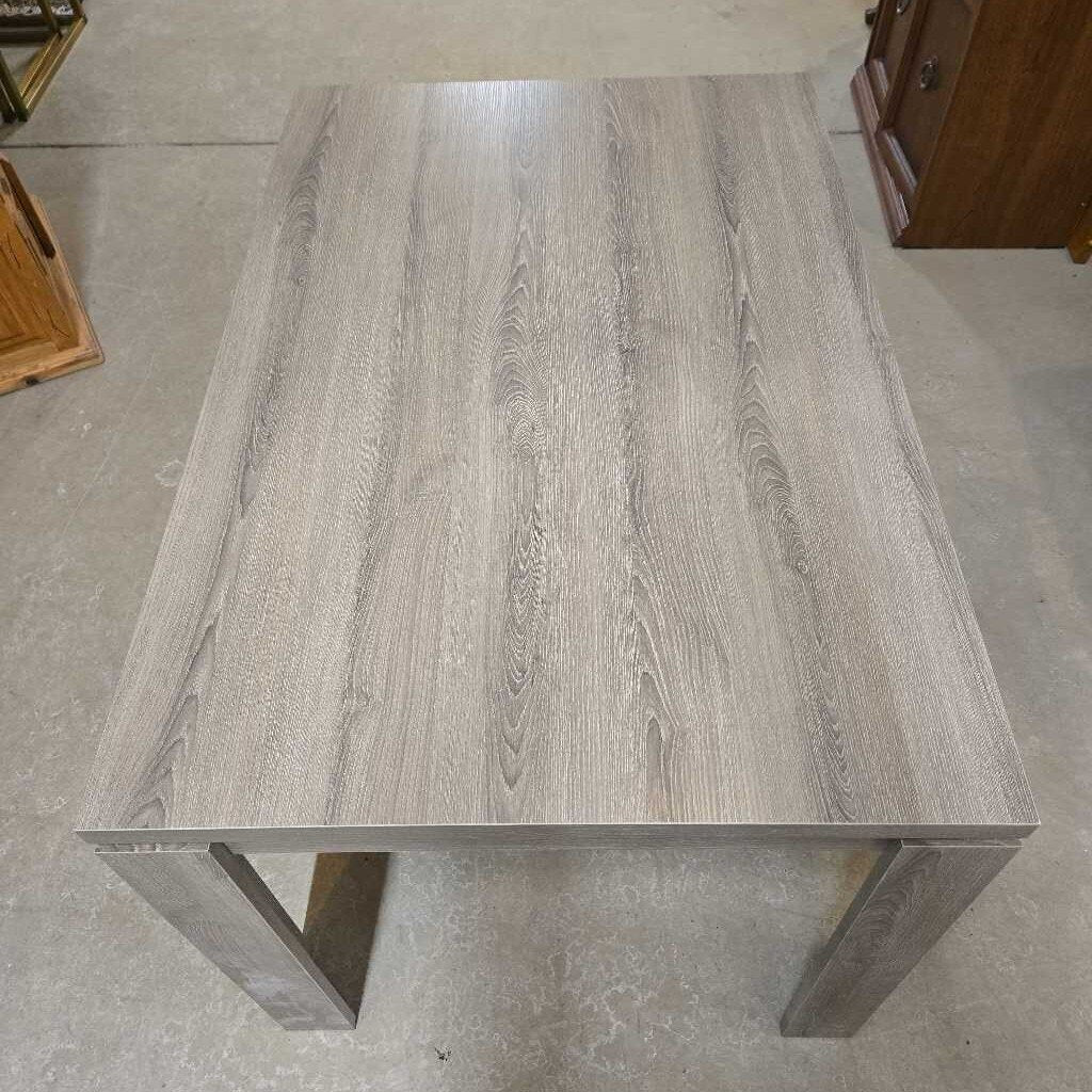 SMALL KITCHEN TABLE