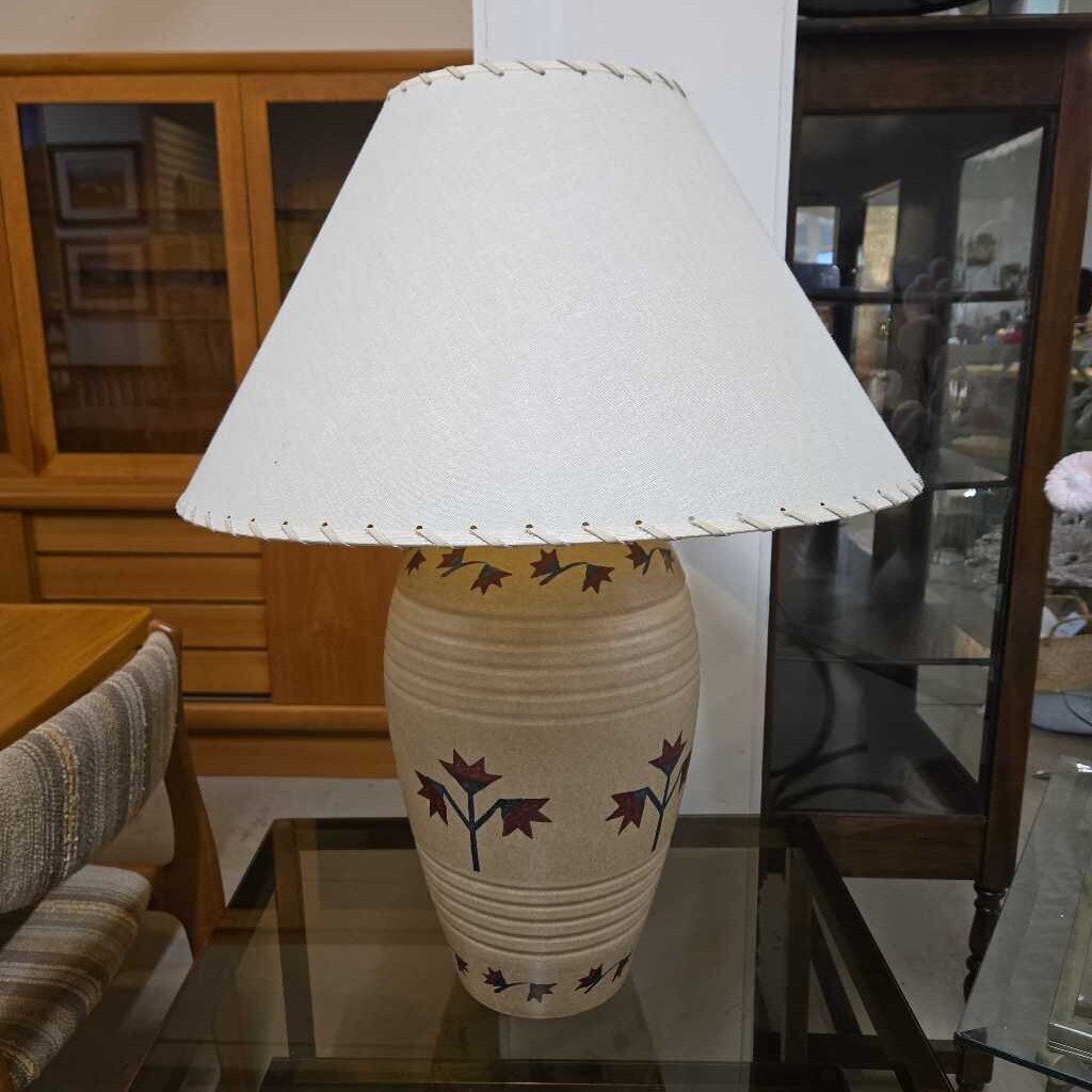 VTG CERAMIC LAMP W/SHADE