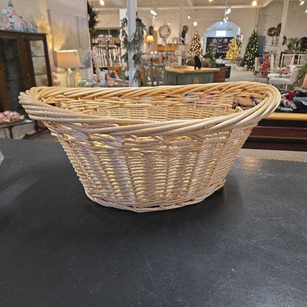SMALL WOVEN LAUNDRY BASKET