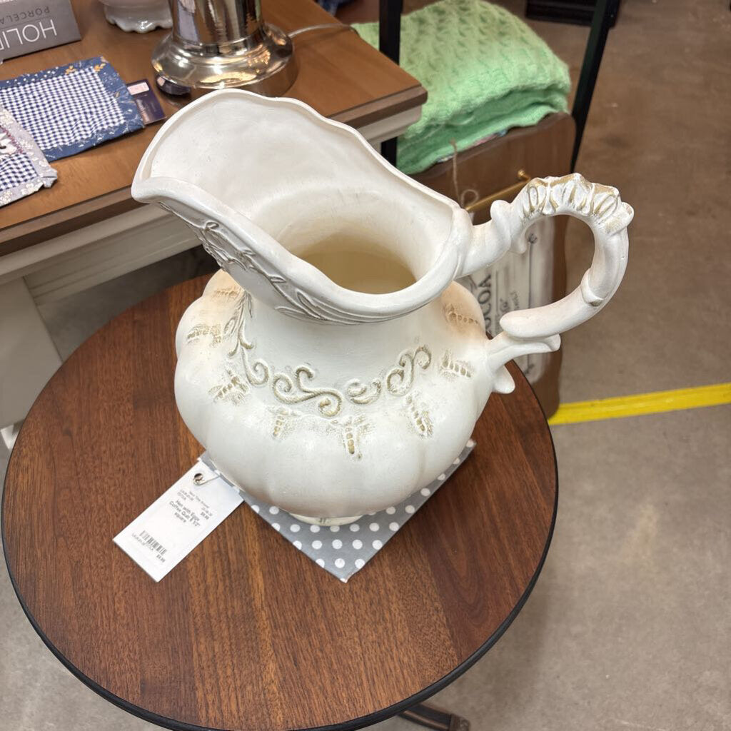 Decorative Ceramic Pitcher (cream & gold)