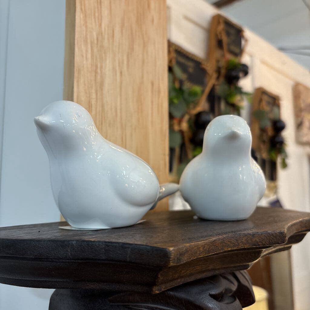 White Ceramic Birds (Set of 2)