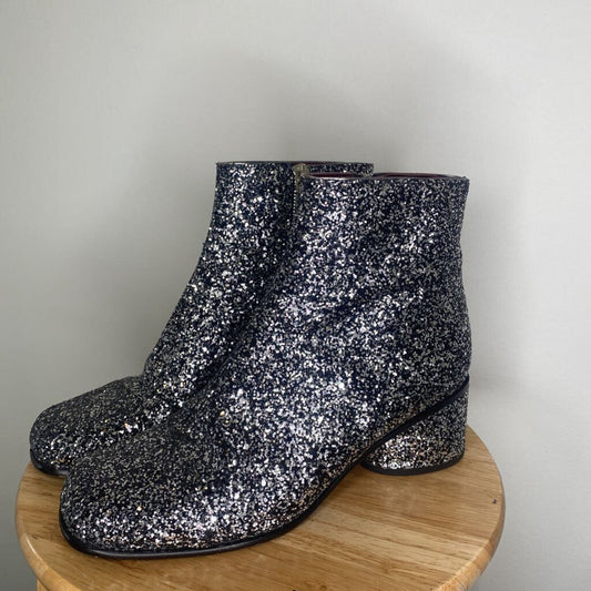 MARC JACOBS - SILVER/BLACK GLITTER ANKLE BOOTS