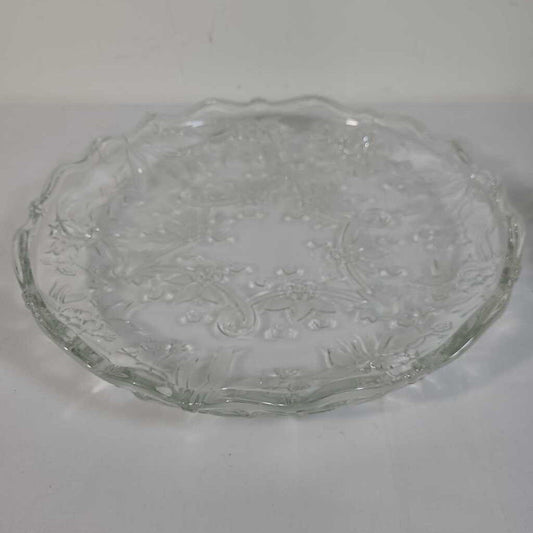 FOOTED GLASS PLATE W/BOWS