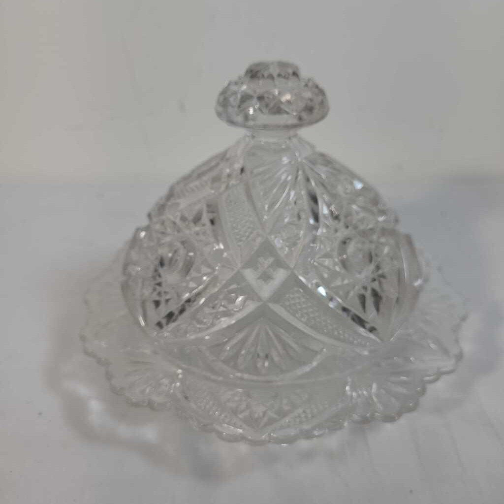 CUT CRYSTAL LIDDED BUTTER DISH