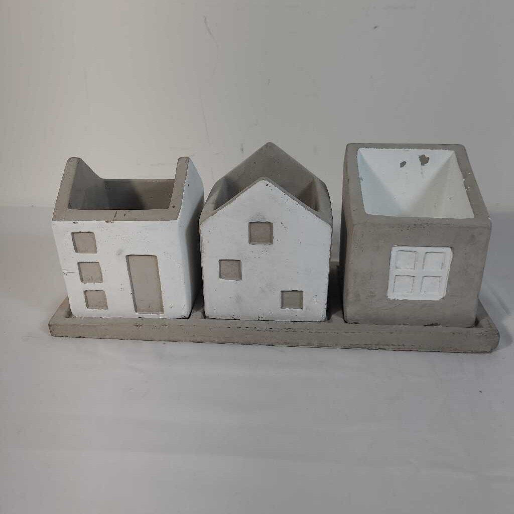 S/3 CEMENT HOUSES ON BASE