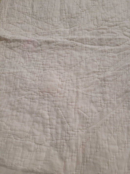 VTG DRESDEN PLATE QUILT~YELLOWS