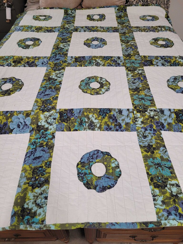 VTG MULTI COLOURED QUILT
