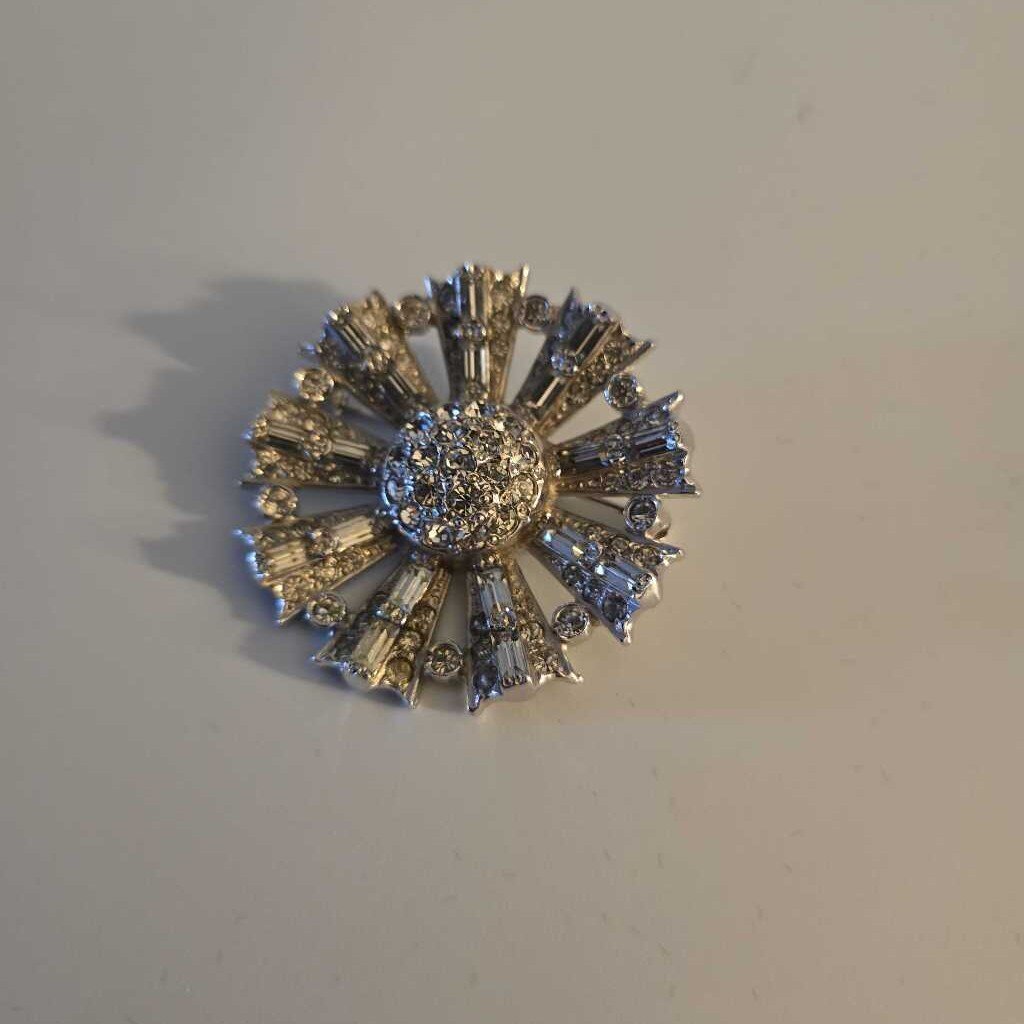 1950s Keyes Crystal Brooch