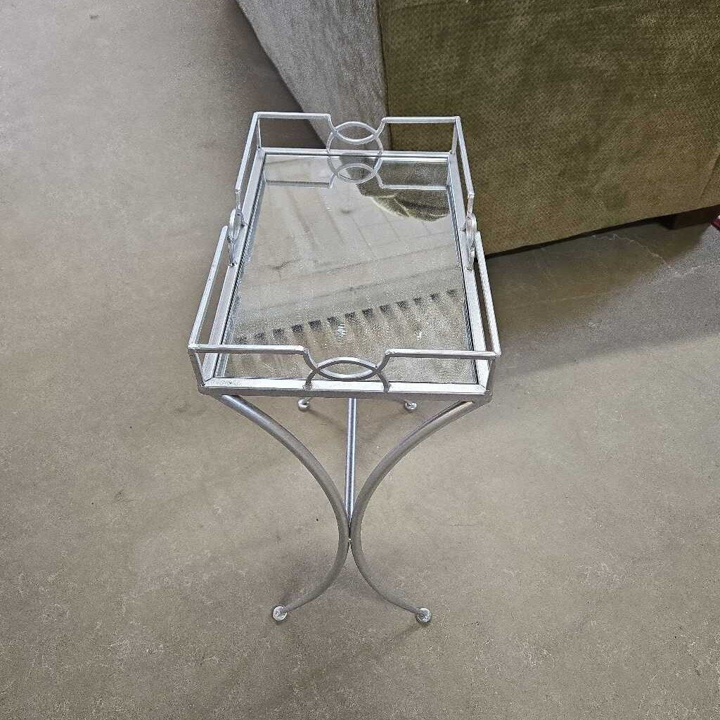MIRROR TOP SILVER END TABLE