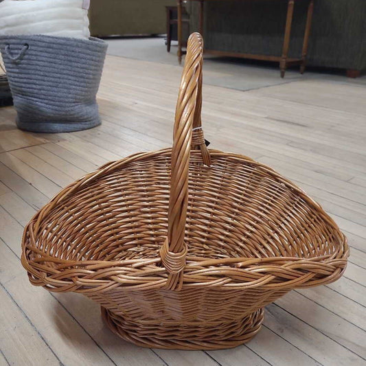 RATTAN FLOWER BASKET