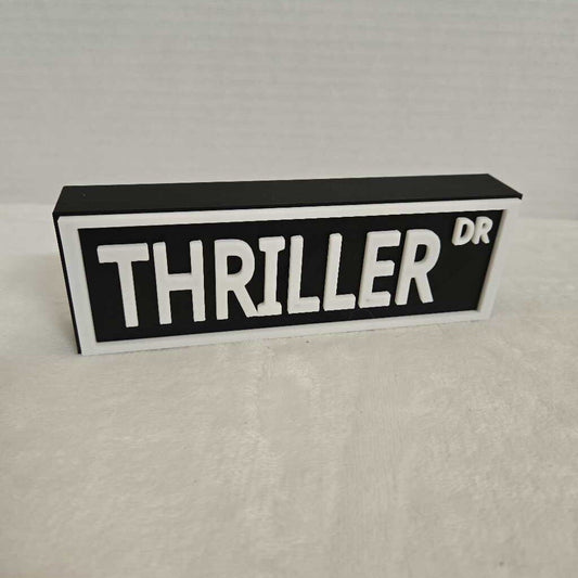 Book Shelf Decor-Thriller Dr