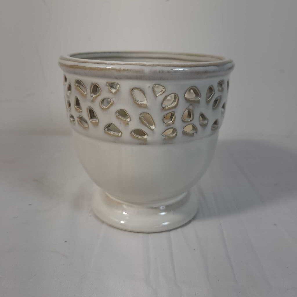 CERAMIC POT W/ CUT OUTS