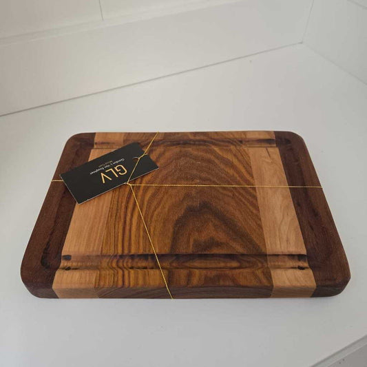 Cutting Board with juice groove