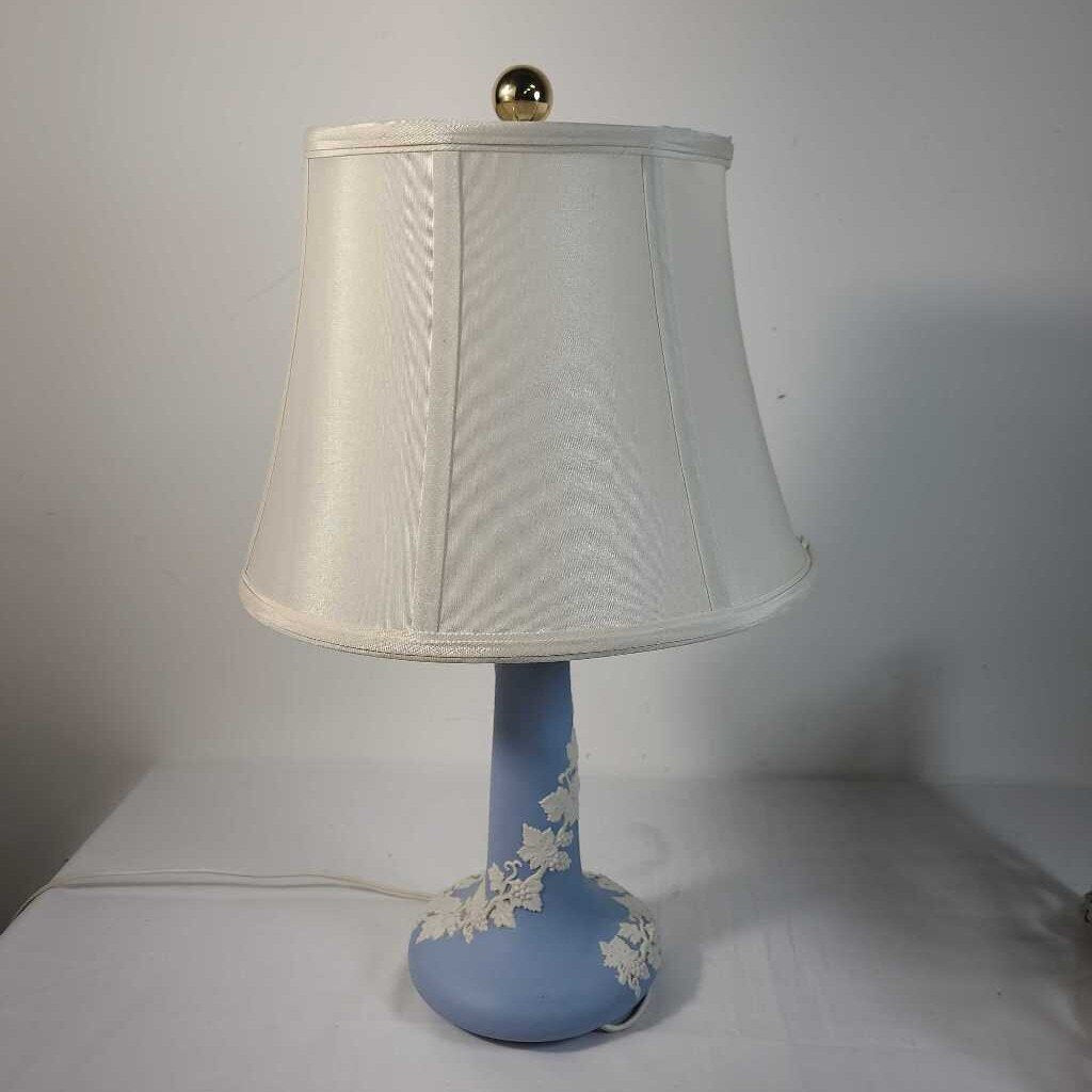 ANTIQUE ECANADA POTTERY JASPERWARE EMERY LAMP