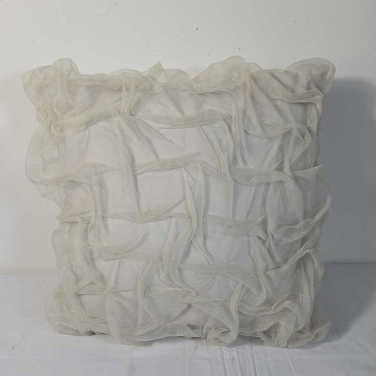 TULLE PILLOW