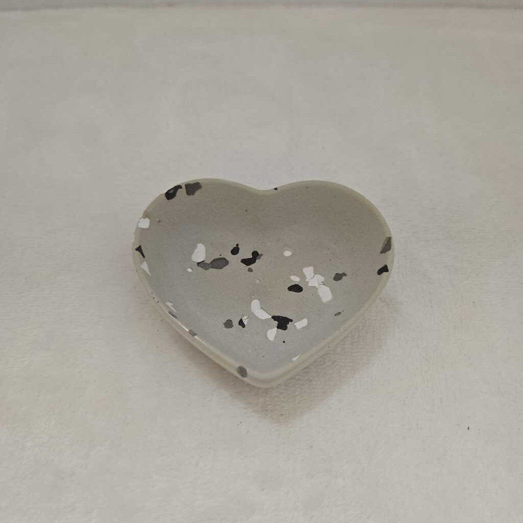 Heart dish