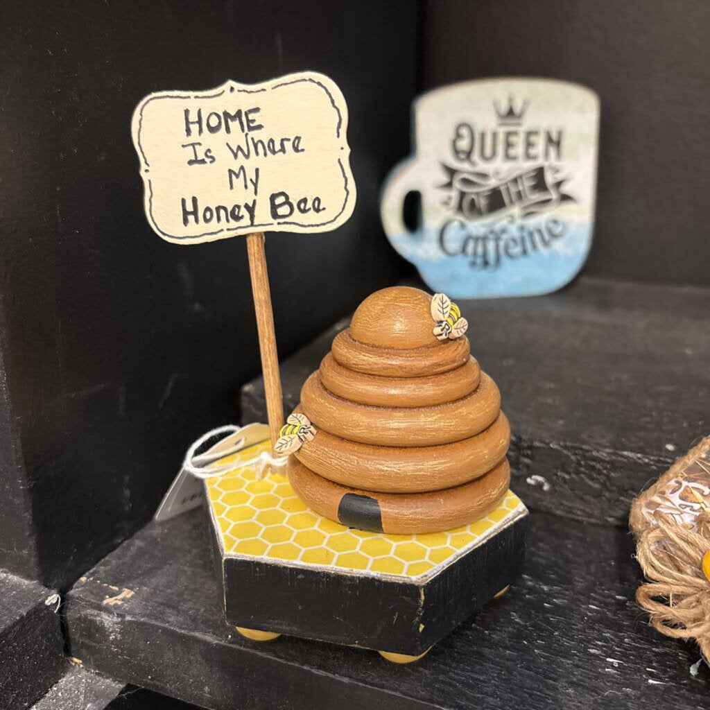 Bee Hive Shelf Sitter