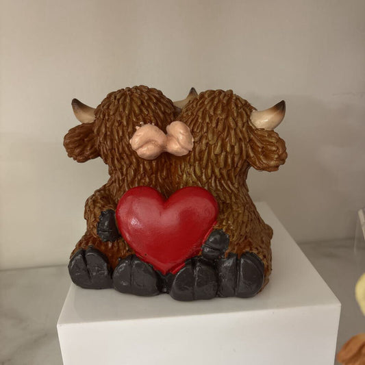 Valentines Highland Cow with Heart