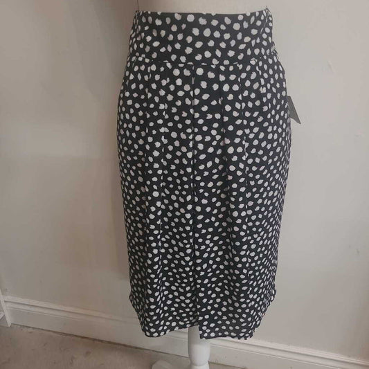 BLACK & WHITE POLKA DOT SKIRT