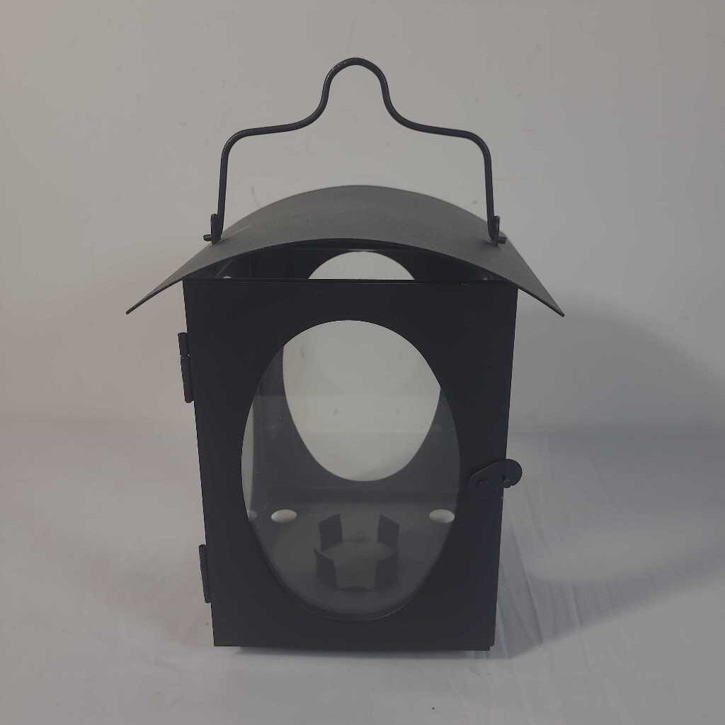 BLACK LANTREN CANDLE HOLDER